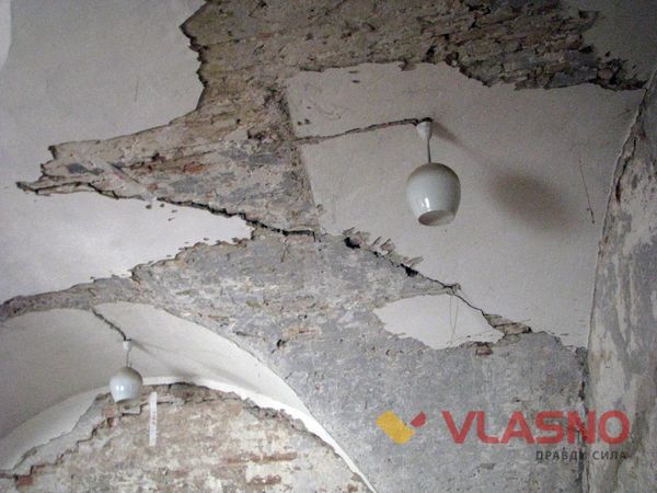 На вінницьких Мурах з'явилися нові тріщини (ФОТО)