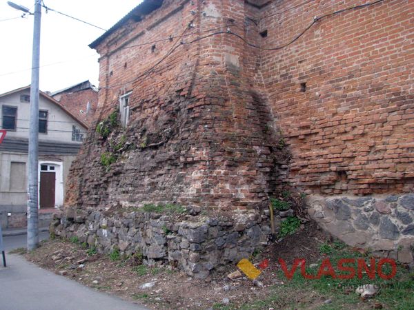 На вінницьких Мурах з'явилися нові тріщини (ФОТО)