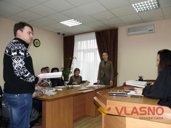 суд-Давиденко-фото