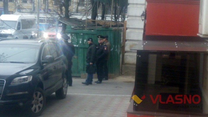 паркан на вулиці Театральна у Вінниці фото