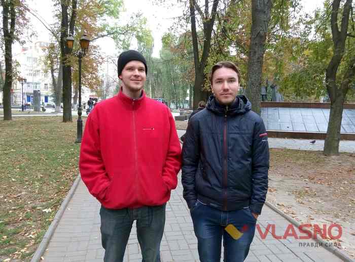 опитування до Дня захисика Вітчизни - вінничани Максим та Богдан фото
