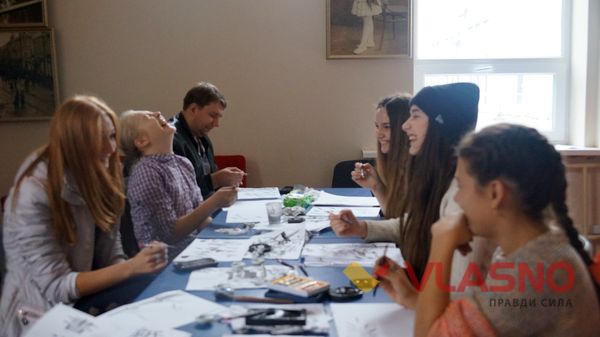 Вінничан навчали писати ієрогліфи та малювати «по-японськи»