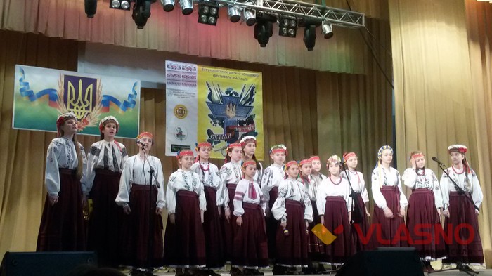 колектив Вербмченьки на фестивалі Сурми звитяги у Вінниці фото
