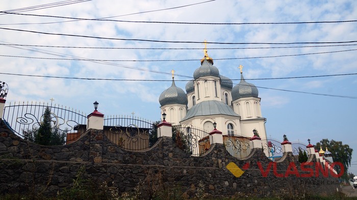 церква у Сабарові фото