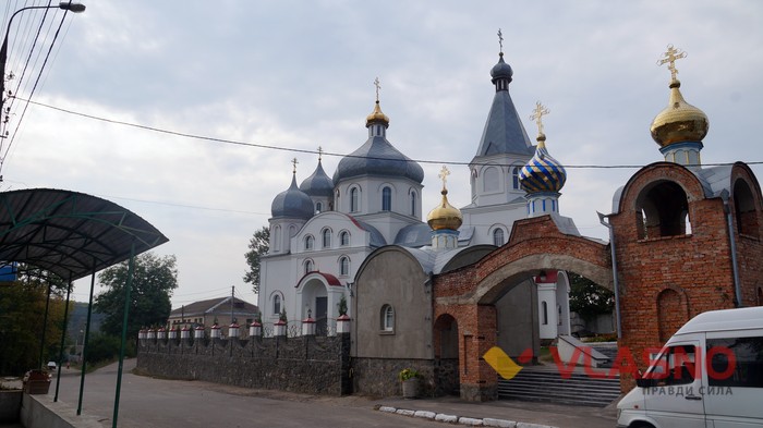 церква у Сабарові фото