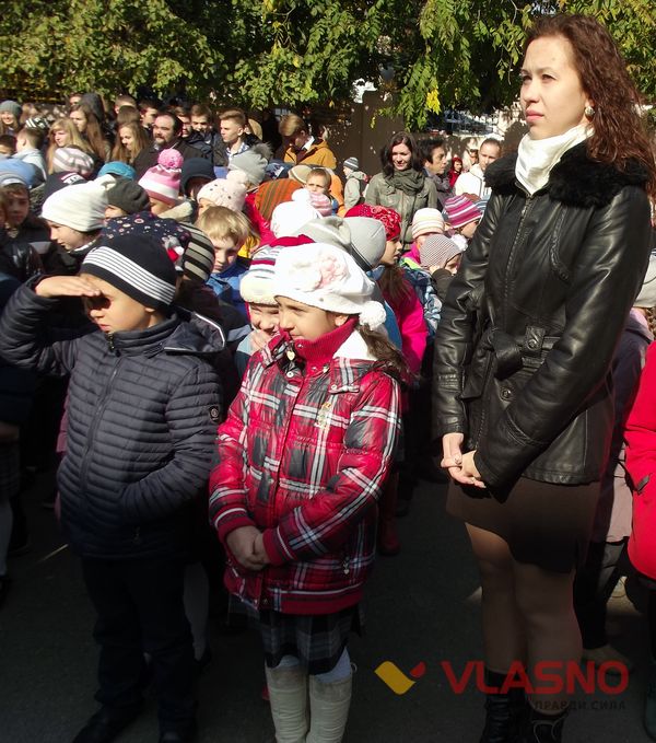 У вінницькій школі учні вирощували тутового шовкопряда для фабрик 
