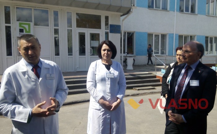 Володимир Костюк та Людмила Яремчук фото