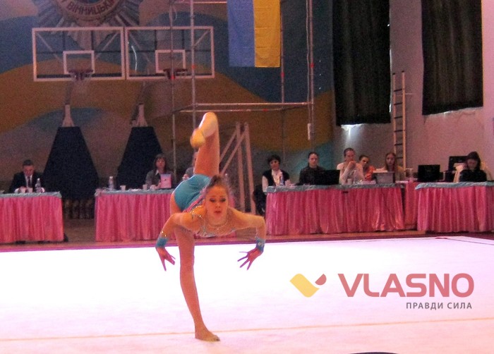 Відкритий чемпіонат України з художньої гімнастики фото