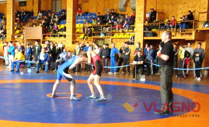 чемпіонат реко-римська боротьба вінниця фото