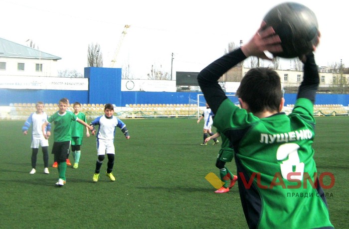 Всеукраїнський юнацький турнір з футболу фото