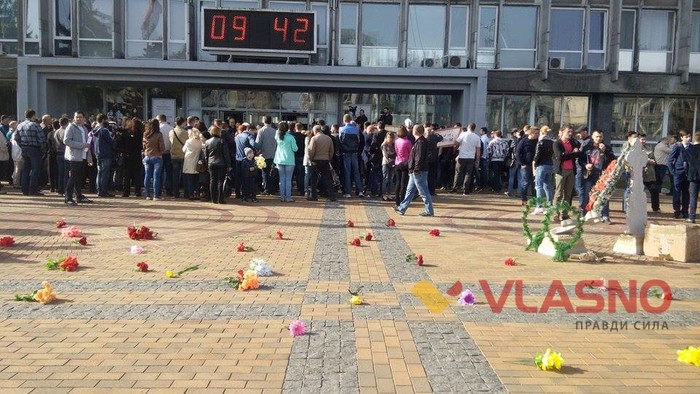 протест мешканців мікрорайону Академічний під Вінницькою міськрадою фото