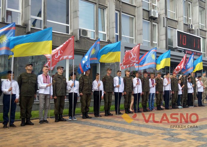 покладання квітів фото