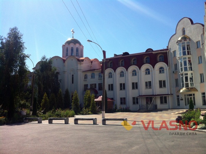 Хресто-Воздвиженський храм у Вінниці фото