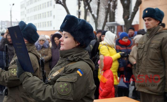 прийняття присяги нацгвардійцями у Вінниці фото