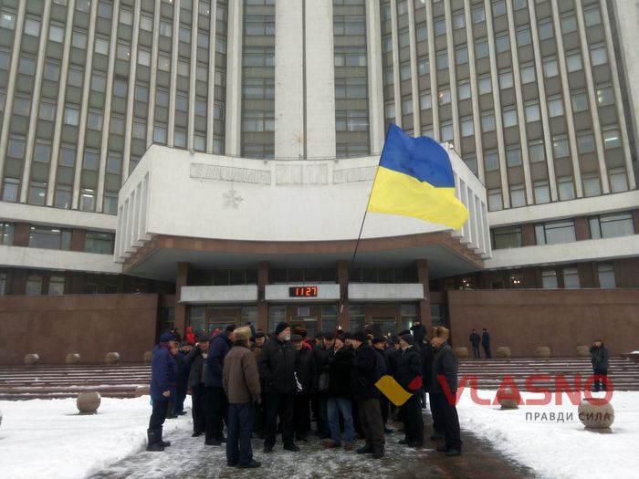 «Ми не віримо Авакову та його команді!», — екс-міліціонери протестували у Вінниці