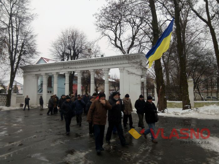 «Ми не віримо Авакову та його команді!», — екс-міліціонери протестували у Вінниці
