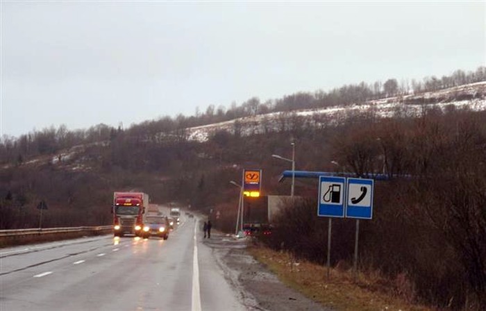 блокування вантажівок на Закарпатті фото