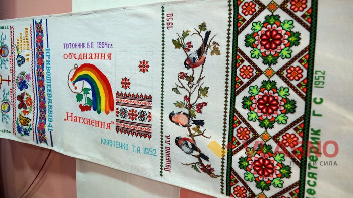 виставка Рушники Донбасу у Вінниці фото