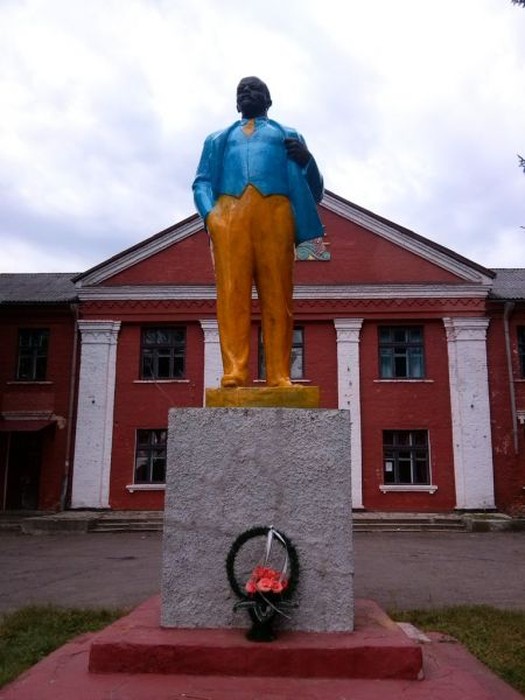 Ленін у селі Чернявка фото
