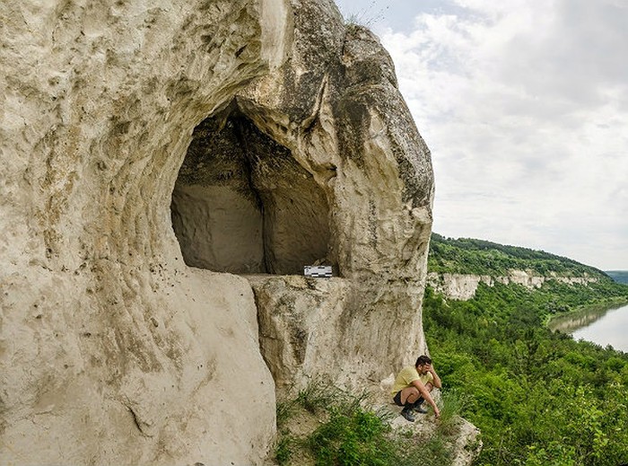 скельний монастир у селі Оксанівка фото
