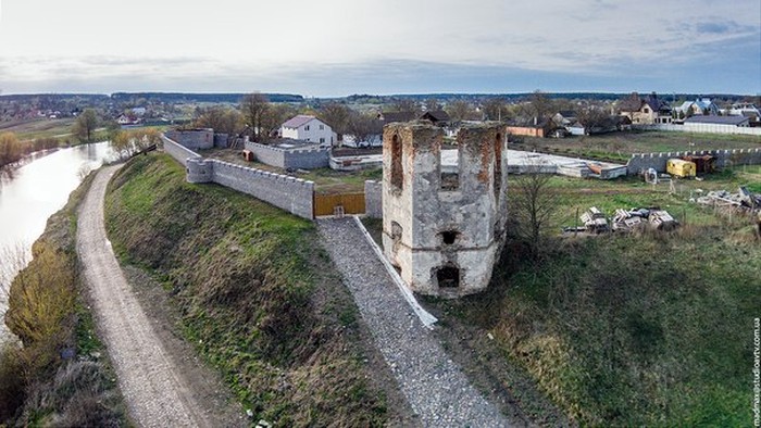 Черленківский замок фото
