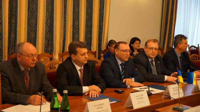 голова Вінницької обласної ради Анатолій Олійник фото
