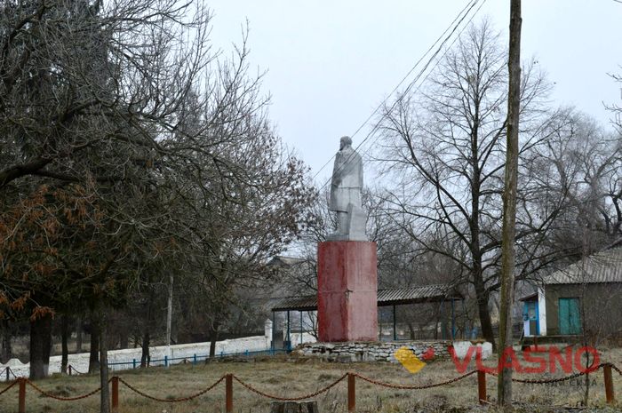 lenin-na-vinnichine-6