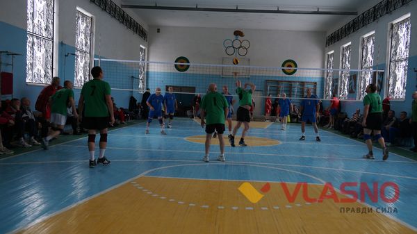 Вінницькі волейбольні «ветерани» зійшлися у відкритому чемпіонаті 