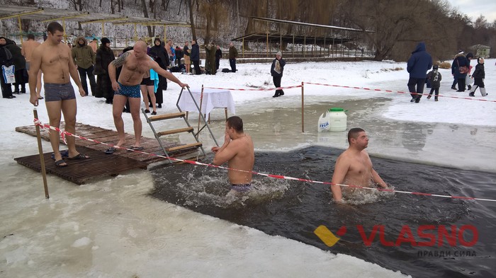 купання на Водохреща у Вінниці фото