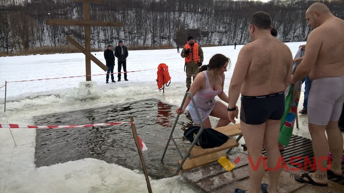 купання на Водохреща у Вінниці фото