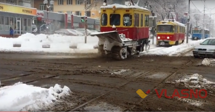 snigopribiralniy-tramvay-6