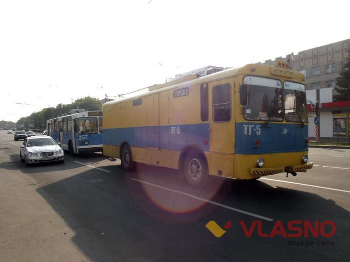 тролейбус аварія вінниця