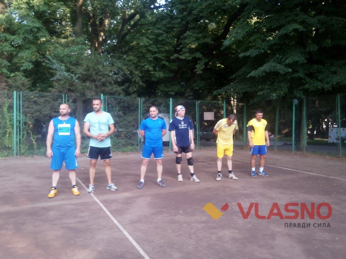 волейбольний турнір "Всі покоління в одній команді" фото