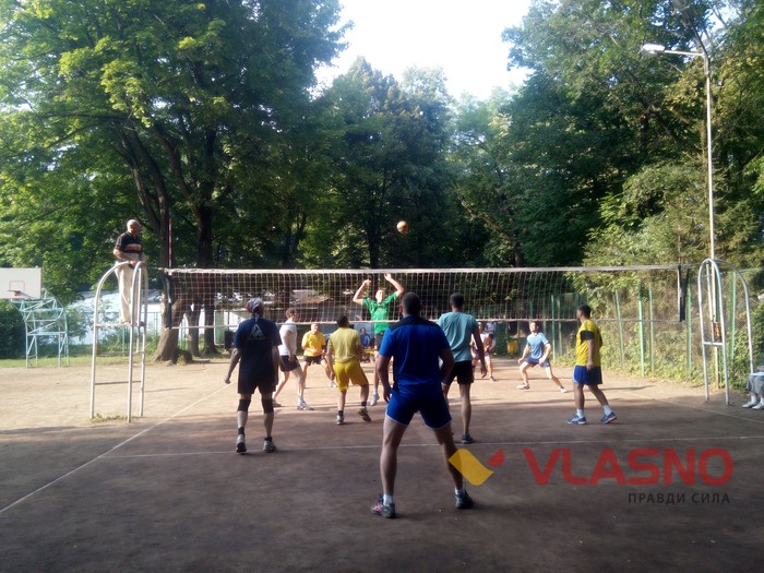 волейбольний турнір "Всі покоління в одній команді" фото