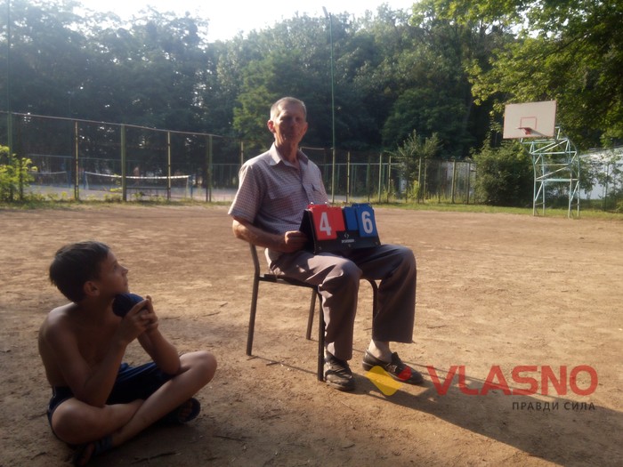 волейбольний турнір "Всі покоління в одній команді" фото