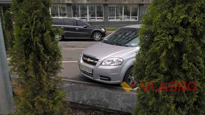 службові автомобілі Вінницької міської ради фото