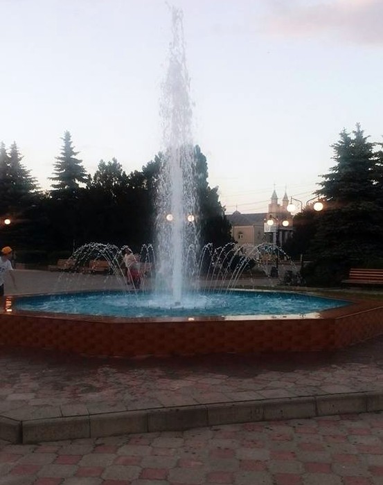 фонтан у Томашполі фото