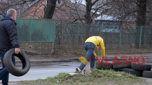 На Вінниччині Автомайдан другий день перекриває трасу (ФОТО)