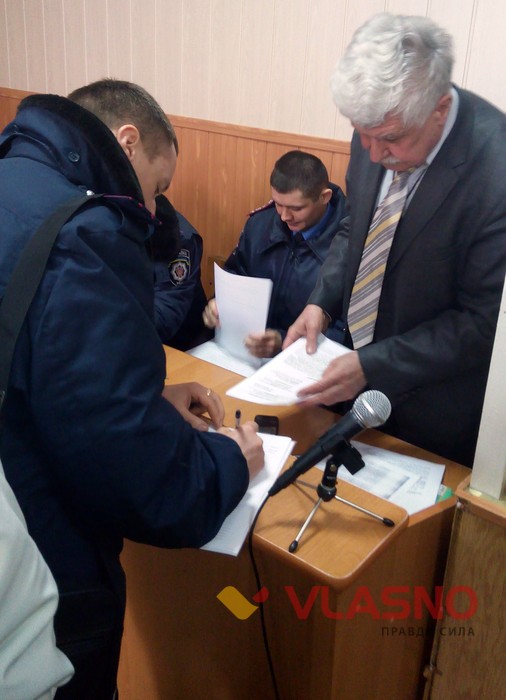 поліція на суді у Хорта фото