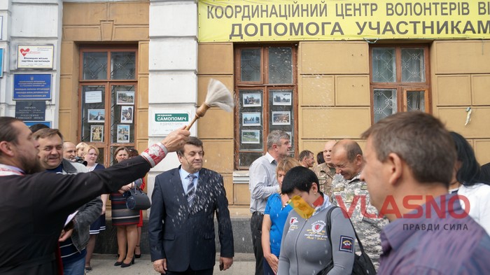 джип у зону АТО фото