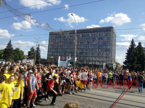 Вінничани цілими родинами пробігли центром міста 