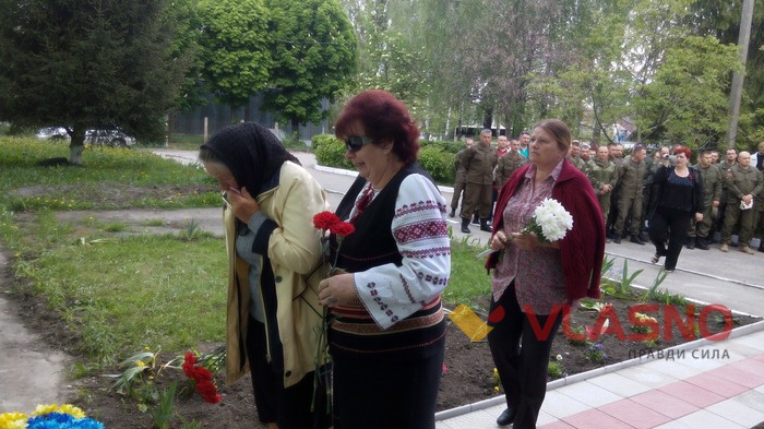 у Вінниці відкрили памятну дошку загиблим АТОвцям фото