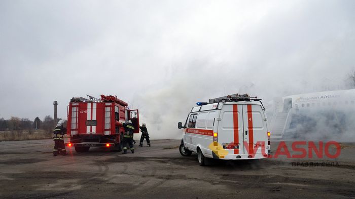  Шість «терористів» приземлилося у вінницькому аеропорту — їх поклали «лицем в асфальт»