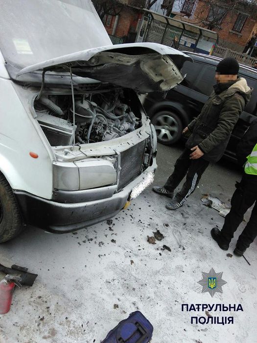 Ford-zagorivsya-2