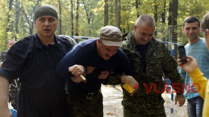 Рукопашний бій, холодна зброя і таємниці диверсантів – під Вінницею триває військовий вишкіл