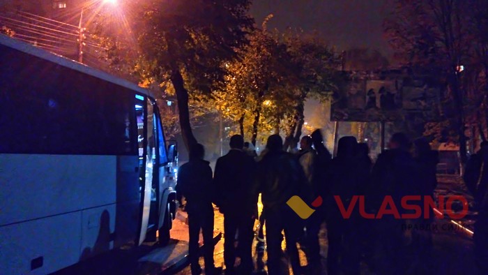 відправка контрактників у зону АТО з Вінниці фото
