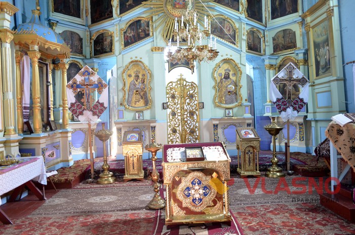 козацька церква у селі Матейків фото
