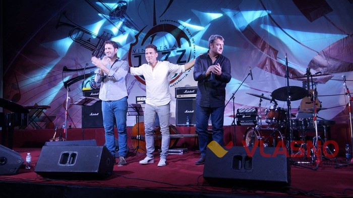 тріо  "JEFF HERR CORPORATION" на джазфесті у Вінниці фото