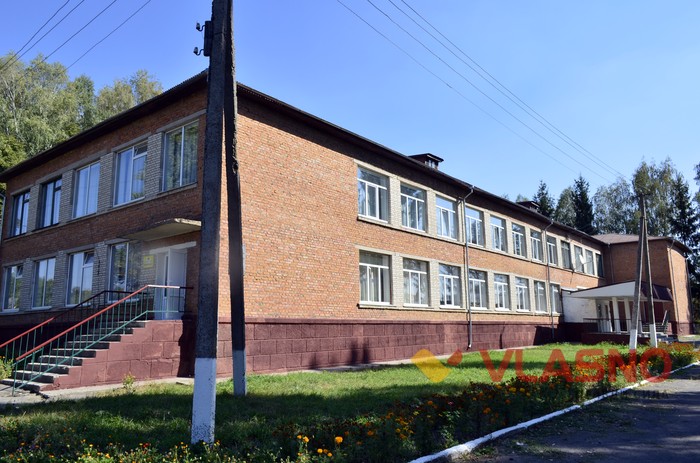 школа у селі Матейків фото