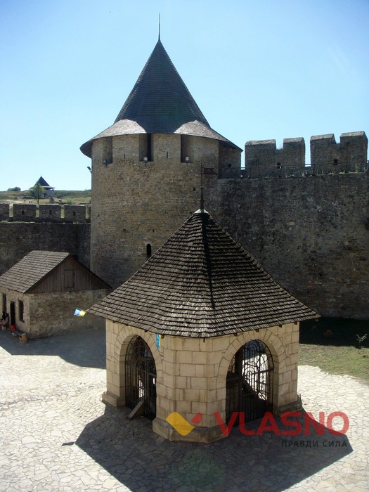 Хотинська фортеця фото